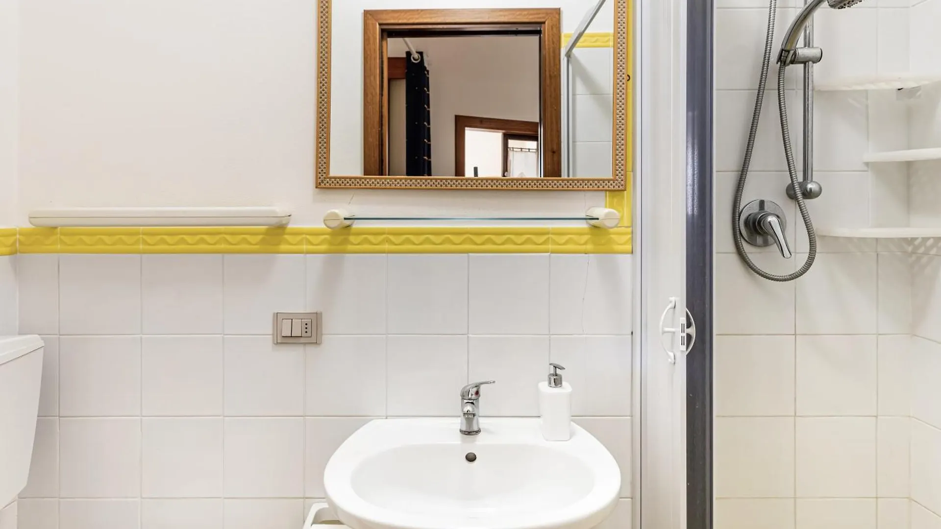 Brezza Marina - Lovely Flat With Veranda & Parking Marina di Ragusa 0*,
