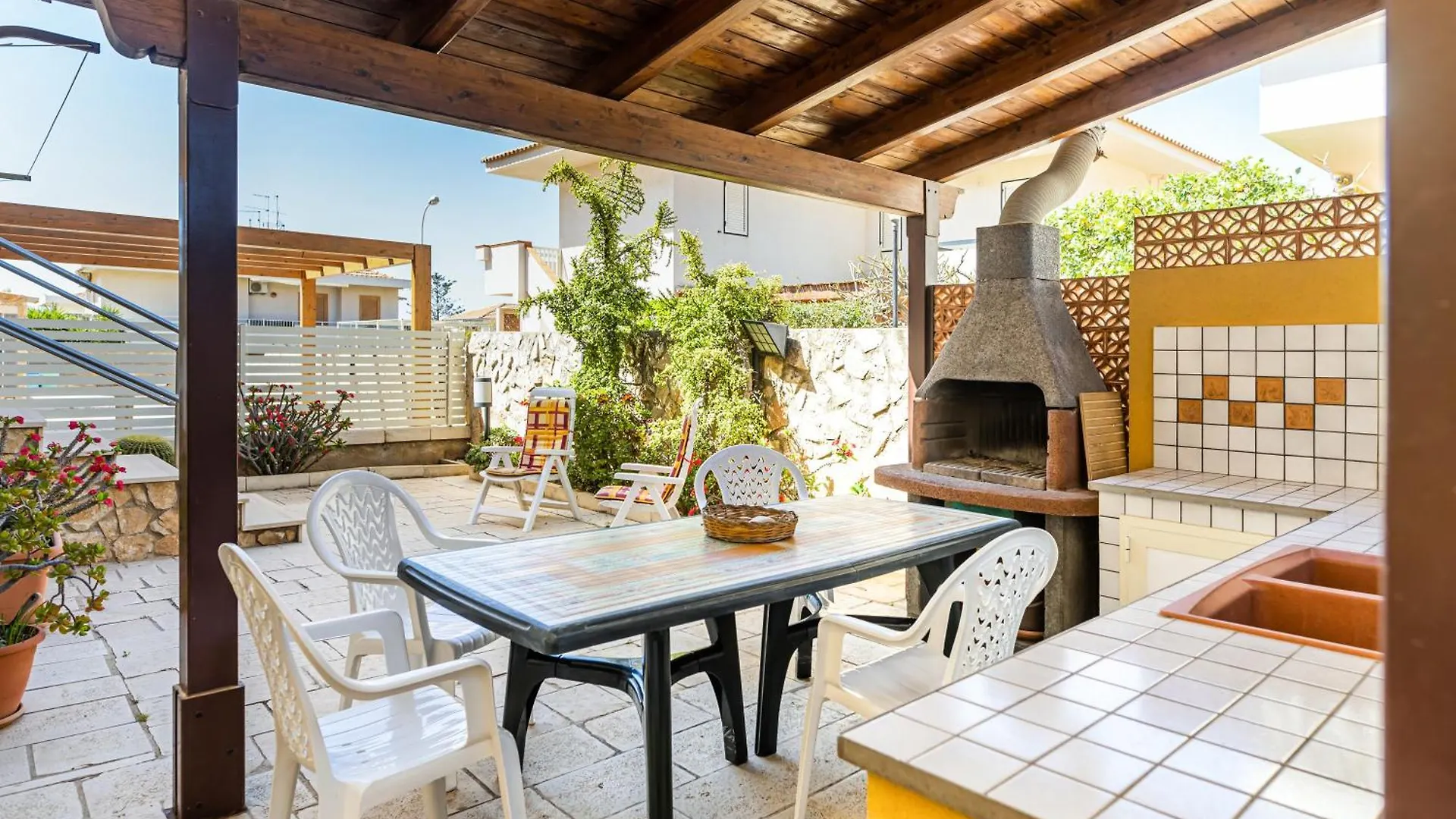 Brezza Marina - Lovely Flat With Veranda & Parking Marina di Ragusa