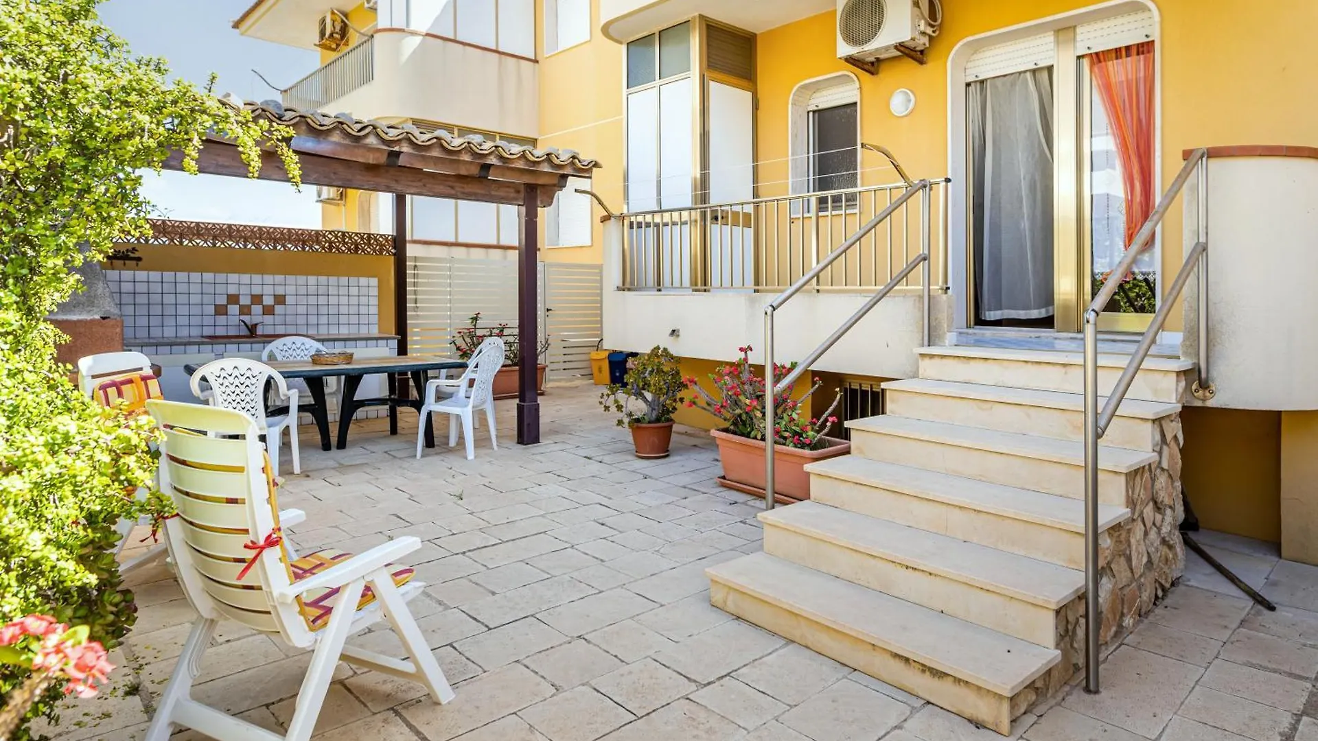 Brezza Marina - Lovely Flat With Veranda & Parking Marina di Ragusa
